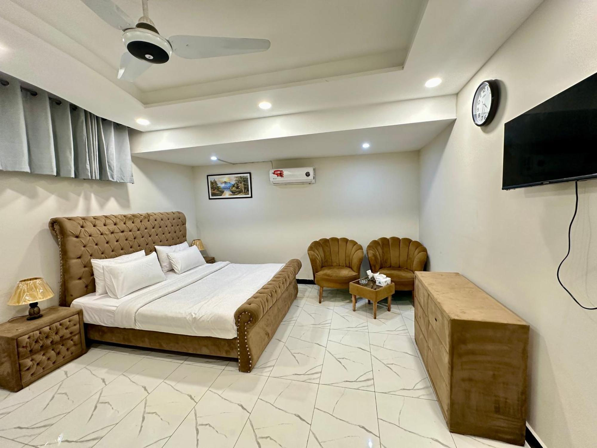 Dream Executive Guest House Исламабад Екстериор снимка