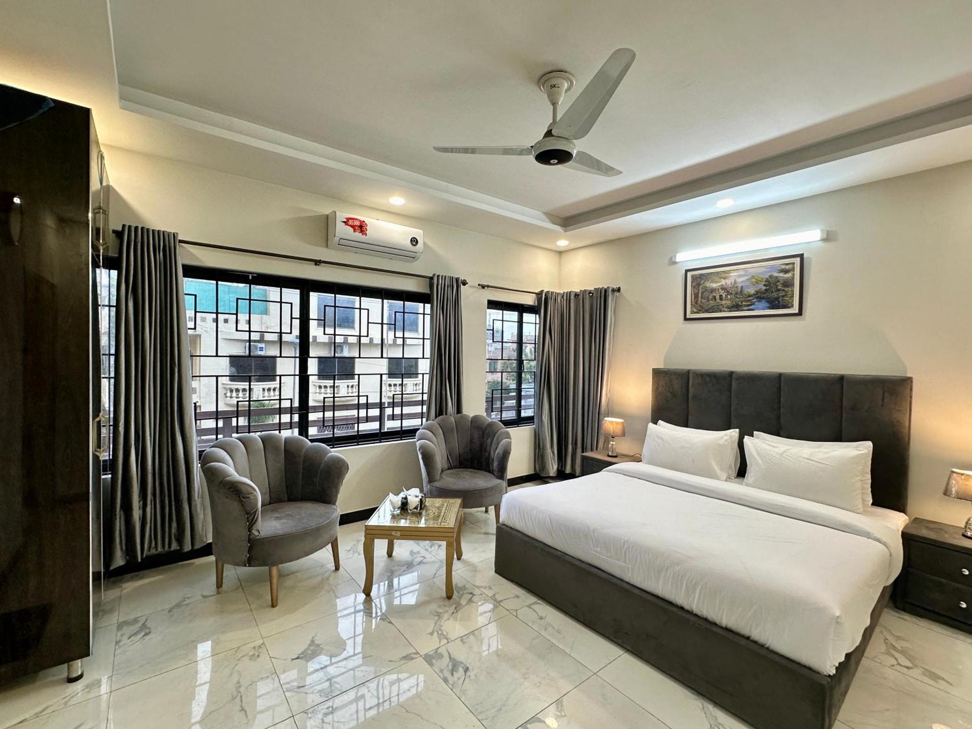 Dream Executive Guest House Исламабад Екстериор снимка