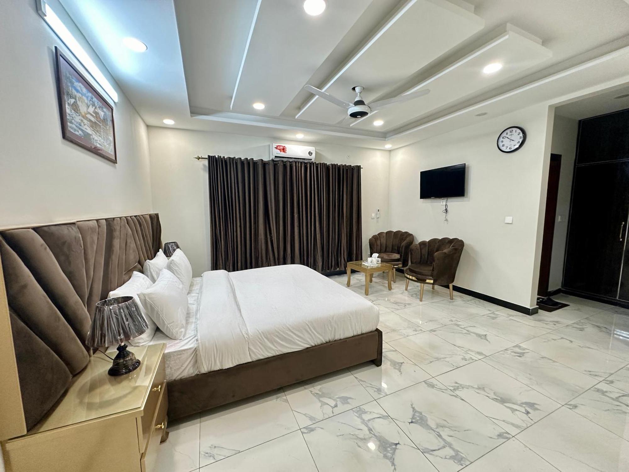 Dream Executive Guest House Исламабад Екстериор снимка
