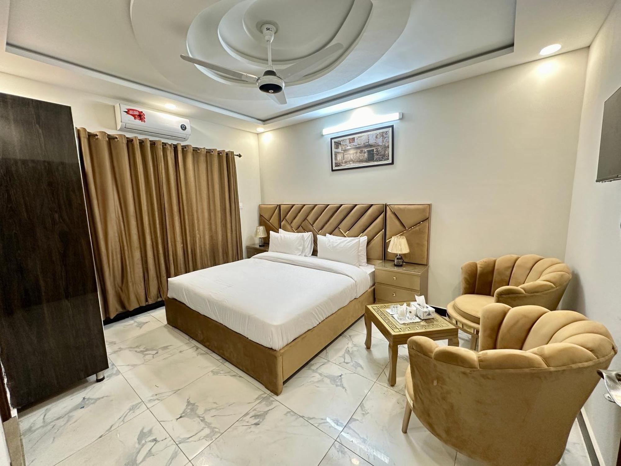 Dream Executive Guest House Исламабад Екстериор снимка