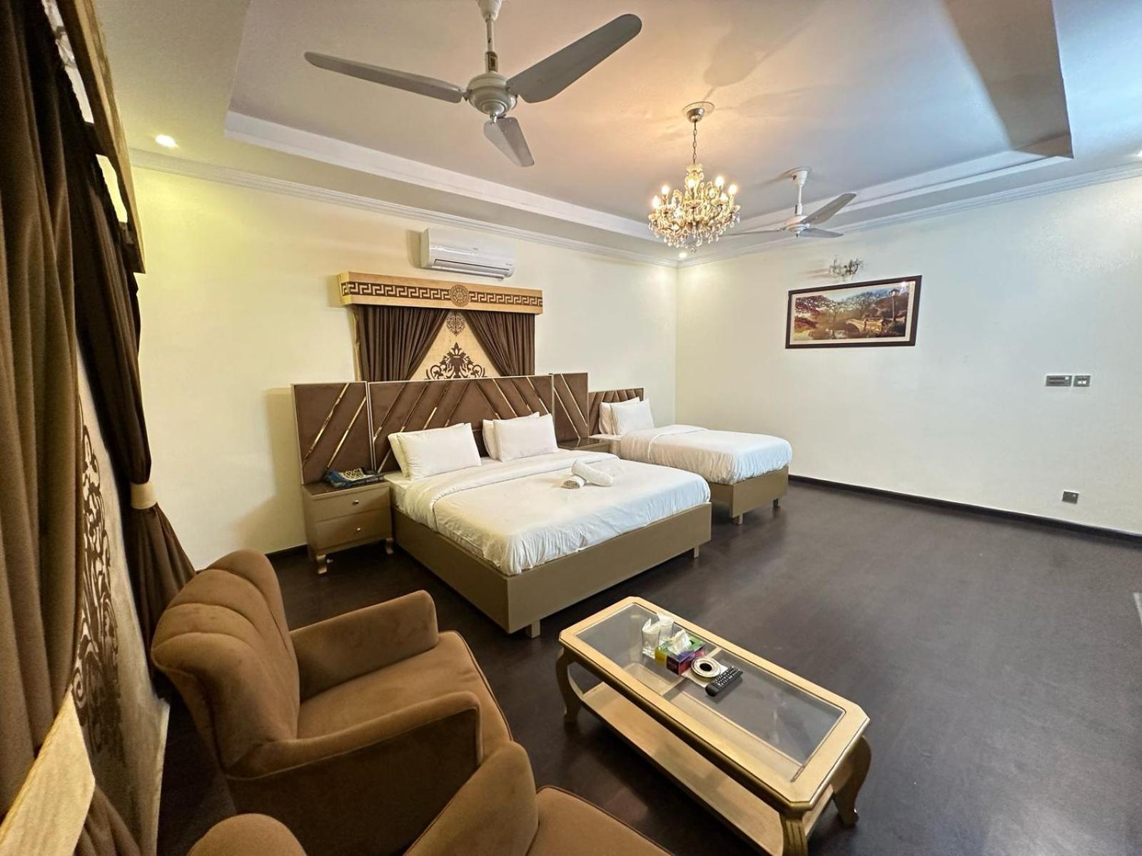 Dream Executive Guest House Исламабад Екстериор снимка